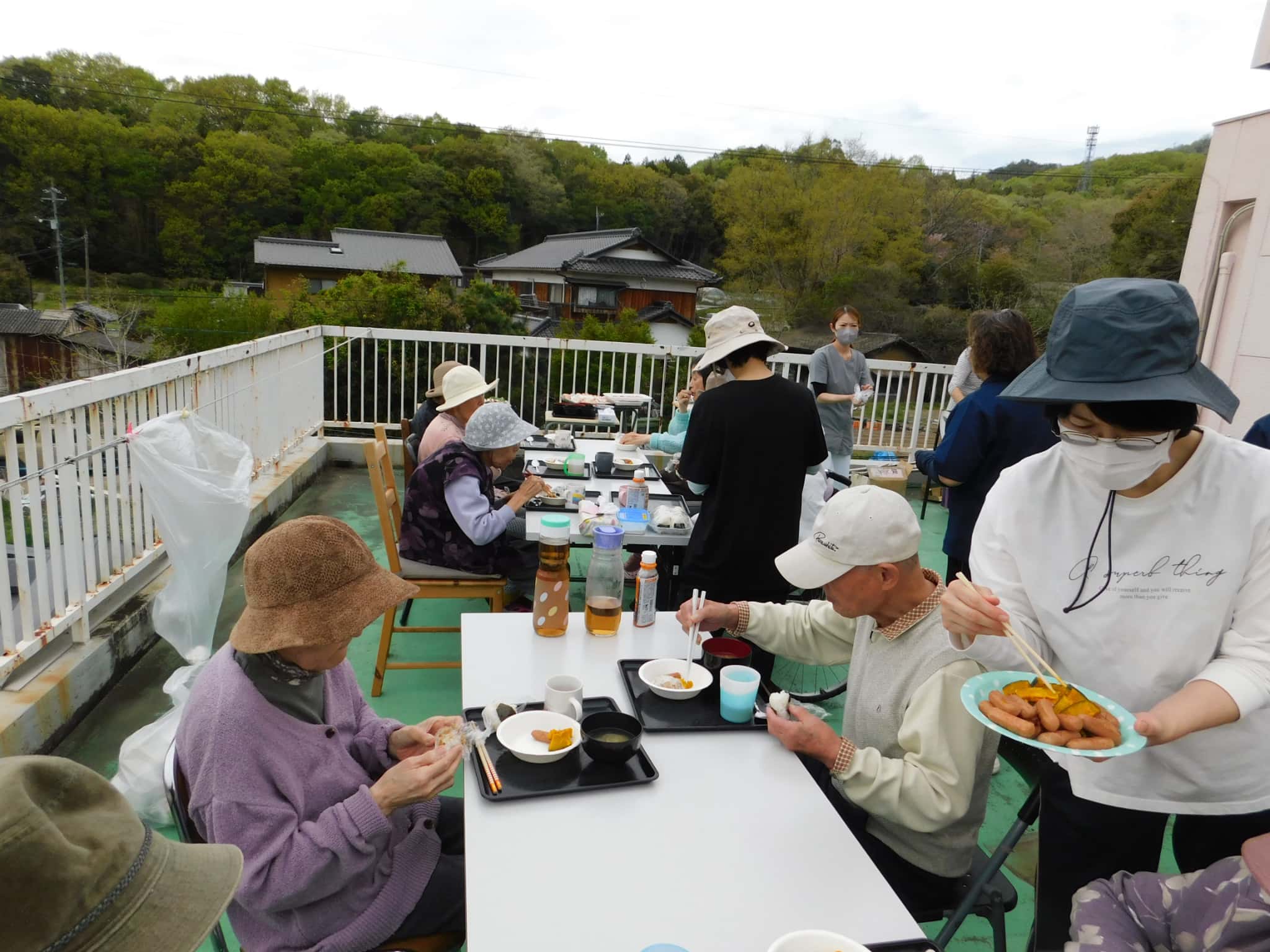 屋上バーベキューの画像